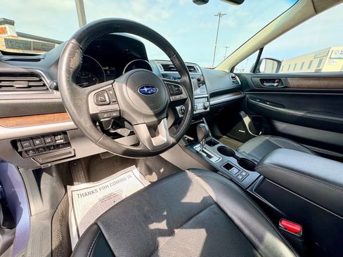 Used 2017 Subaru Outback 3.6R Limited image 12
