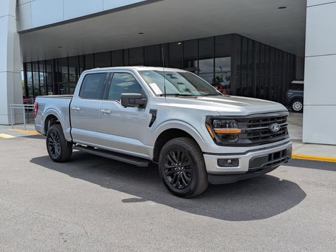 New 2026 Ford F150 XLT w/ Equipment Group 302A MID AWD/4WD image 2