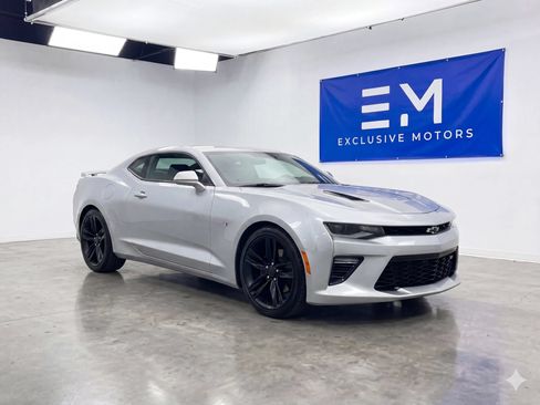 Used 2016 Chevrolet Camaro SS RWD image 1
