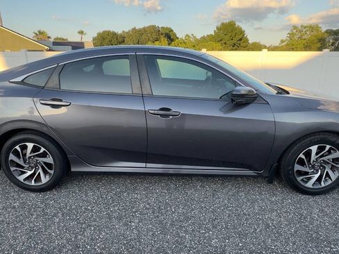 Used 2016 Honda Civic EX image 4