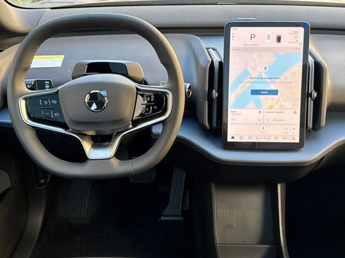 New 2025 Volvo EX30 Plus w/ Protection Package Premier image 15