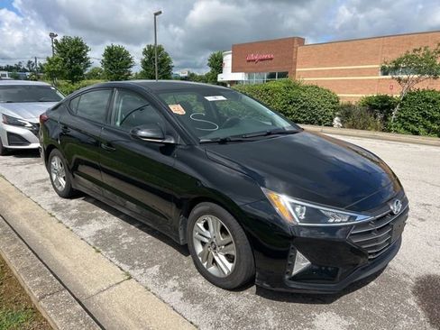 Used 2019 Hyundai Elantra SEL w/ Cargo Package FWD image 2