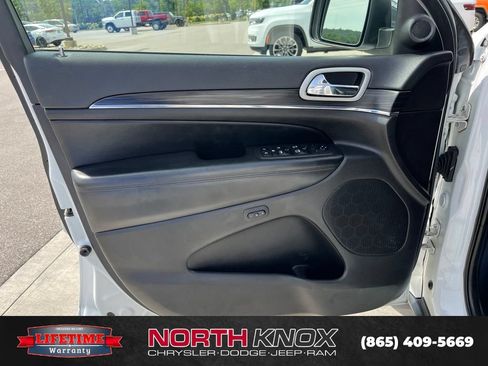 Used 2021 Jeep Grand Cherokee Limited w/ Luxury Group II RWD image 5