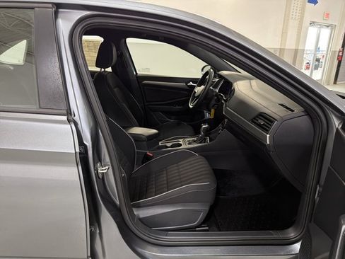 Certified 2022 Volkswagen Jetta Sport FWD image 36