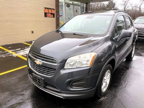 Used 2016 Chevrolet Trax LT w/ Sun And Sound Package image 1