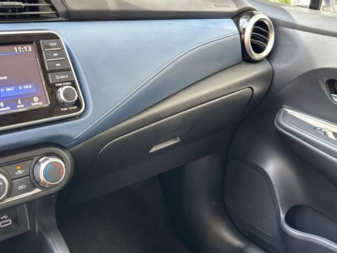 Used 2025 Nissan Versa SV FWD image 28