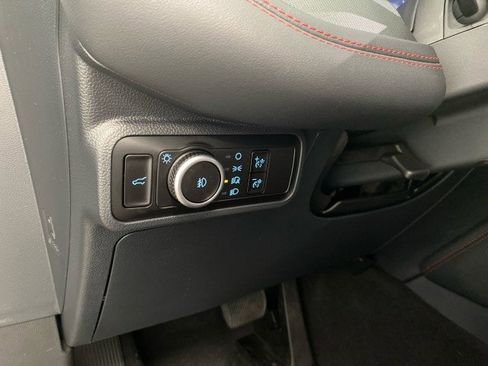 New 2026 Ford Explorer ST-Line w/ ST-Line Street Pack image 18