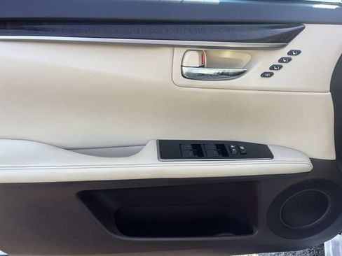 Used 2018 Lexus ES 350 w/ Navigation System Package FWD image 28