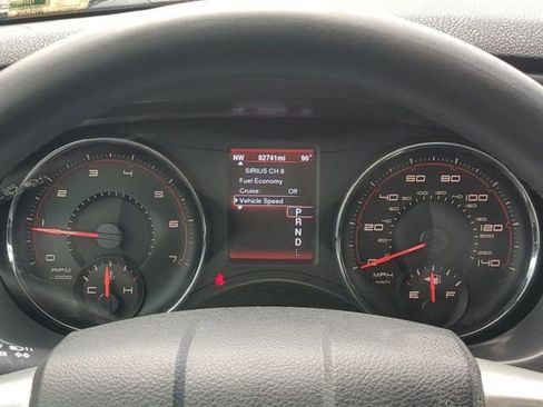 Used 2014 Dodge Charger SXT RWD image 28