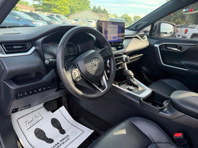 Used 2023 Toyota RAV4 XSE AWD/4WD image 24