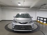 Used 2022 Toyota Sienna LE image 2