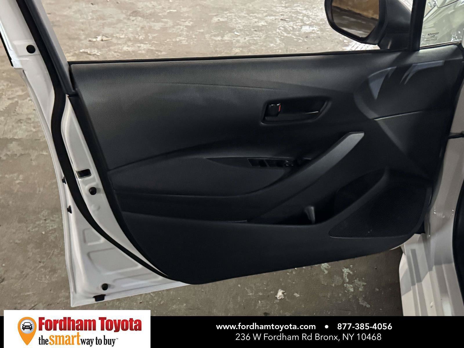 Used 2023 Toyota Corolla LE FWD image 15