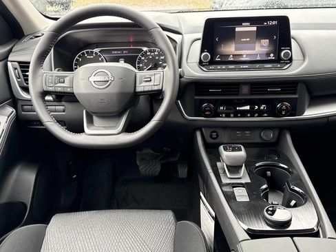 New 2026 Nissan Rogue SV AWD/4WD image 8
