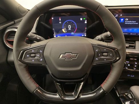 New 2026 Chevrolet Trax RS w/ Sunroof Package image 22