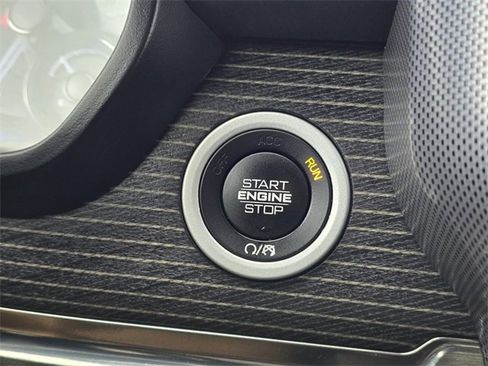 Used 2019 RAM 1500 Limited image 19