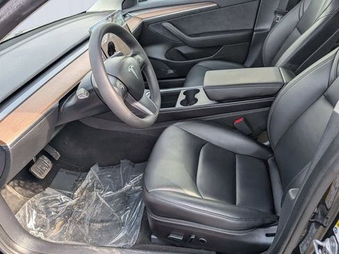 Used 2022 Tesla Model 3 image 14