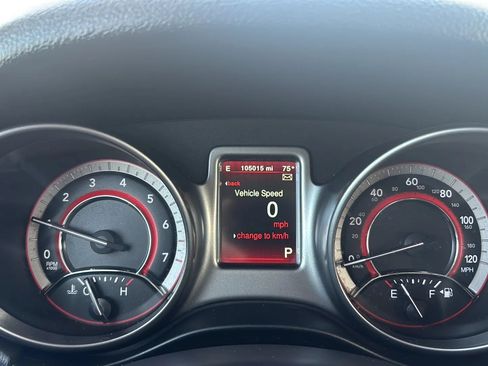 Used 2020 Dodge Journey Crossroad FWD image 4
