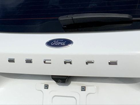 Certified 2022 Ford Escape S FWD image 27