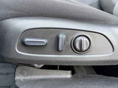 Used 2025 Chevrolet Blazer LT image 22