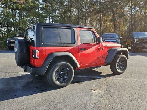 Used 2022 Jeep Wrangler Sport image 10