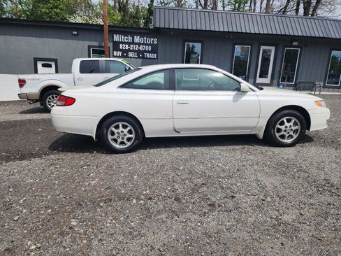 Used 2001 Toyota Solara SE image 2