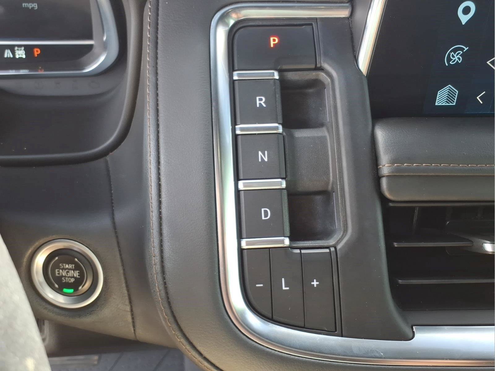 Used 2022 Chevrolet Tahoe High Country AWD/4WD image 27
