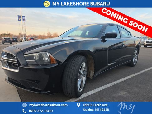 Used 2013 Dodge Charger SE w/ Connectivity Group image 3