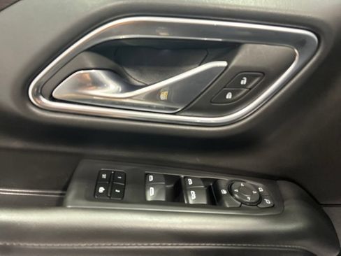 Used 2024 Chevrolet Tahoe LT AWD/4WD image 16