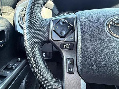 Used 2023 Toyota Tacoma TRD Sport AWD/4WD image 30