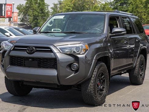 Used 2022 Toyota 4Runner SR5 Premium w/ Moonroof Package AWD/4WD image 15