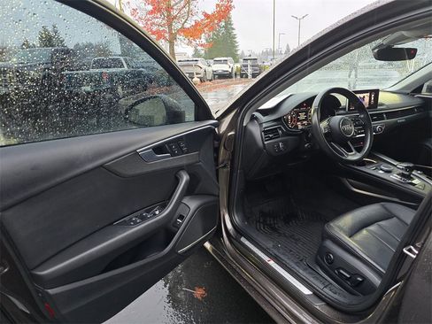 Used 2017 Audi A4 2.0T Premium Plus w/ Premium Plus Package image 7