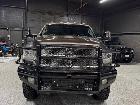 Used 2018 RAM 2500 Laramie AWD/4WD image 3
