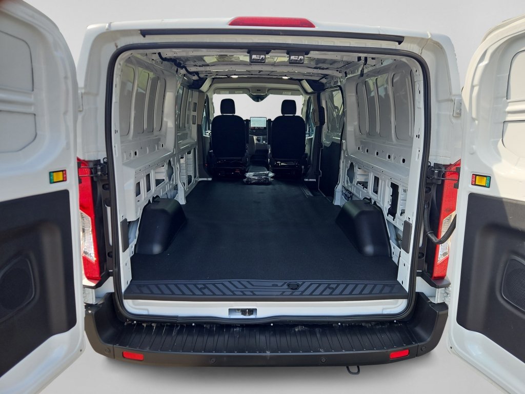 Used 2024 Ford E-Transit Low Roof RWD image 24