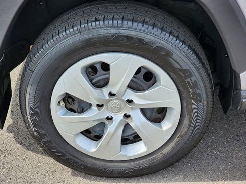 Used 2023 Toyota RAV4 LE image 12