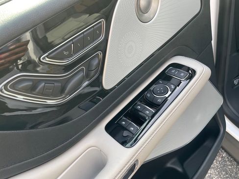 New 2026 Lincoln Aviator Reserve image 11