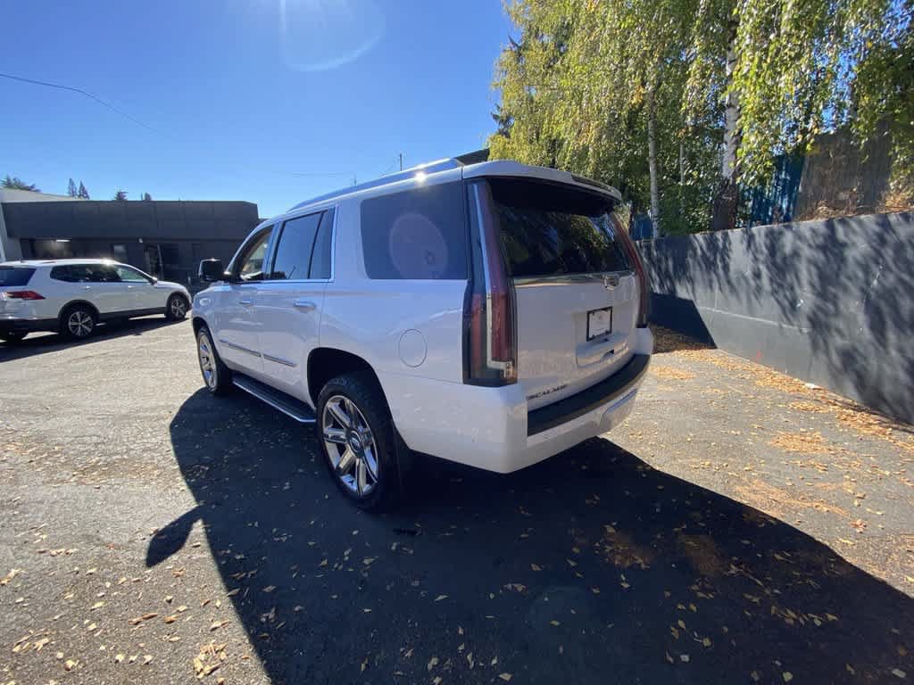Used 2019 Cadillac Escalade Premium Luxury AWD/4WD image 4