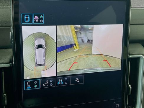 Used 2025 GMC Yukon Denali image 14