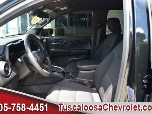 Used 2024 Chevrolet Colorado Trail Boss w/ Advanced Trailering Package AWD/4WD image 18