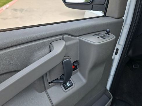 Used 2023 Chevrolet Express 3500 LT w/ LT Preferred Equipment Group RWD image 26