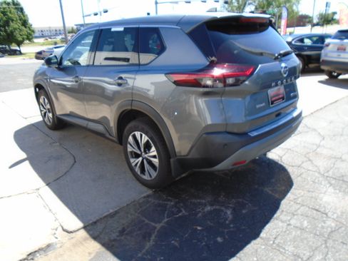 Used 2021 Nissan Rogue SV AWD/4WD image 4