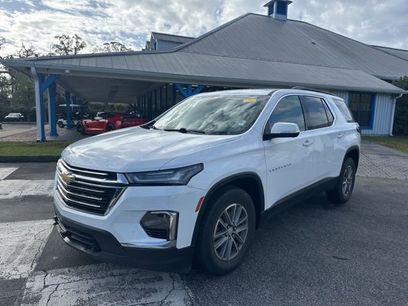 Used 2023 Chevrolet Traverse LT