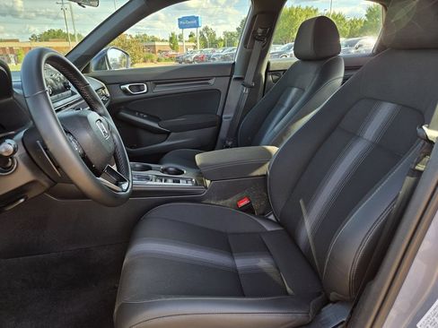 Used 2024 Honda Civic Sport image 12