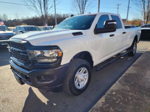Used 2023 RAM 2500 Tradesman image 2