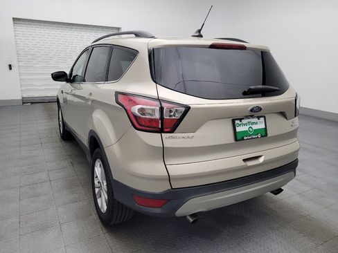 Used 2018 Ford Escape SE w/ SE Sync 3 Package FWD image 5