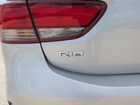 Certified 2021 Kia Rio S FWD image 8