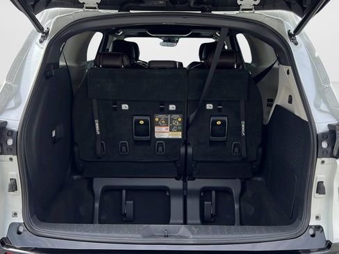 Used 2021 Toyota Sienna Platinum AWD/4WD image 9