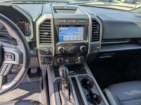 Used 2018 Ford F150 Raptor w/ Equipment Group 802A Luxury AWD/4WD image 22