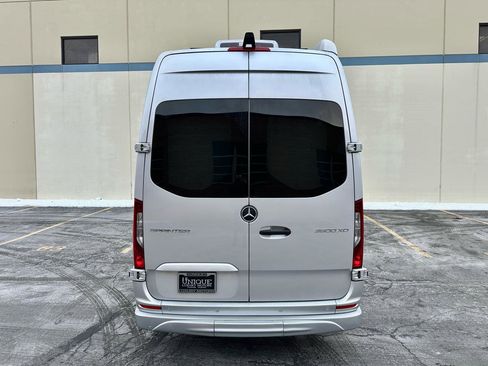 Used 2024 Mercedes-Benz Sprinter 3500 image 15