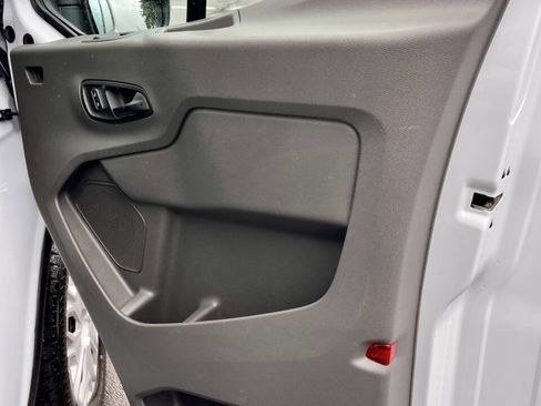 Used 2023 Ford Transit 350 XLT image 18