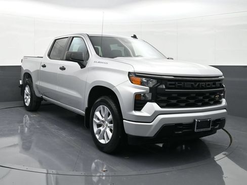 Used 2022 Chevrolet Silverado 1500 Custom AWD/4WD image 7